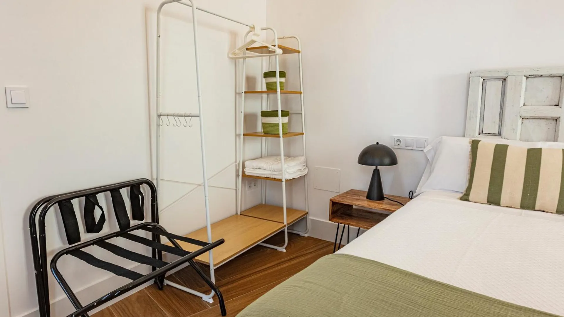 Velalma-Ceron Edificio Exclusivo De Apartamentos Turisticos En Centro Historico Jaén 0*,  Ισπανία