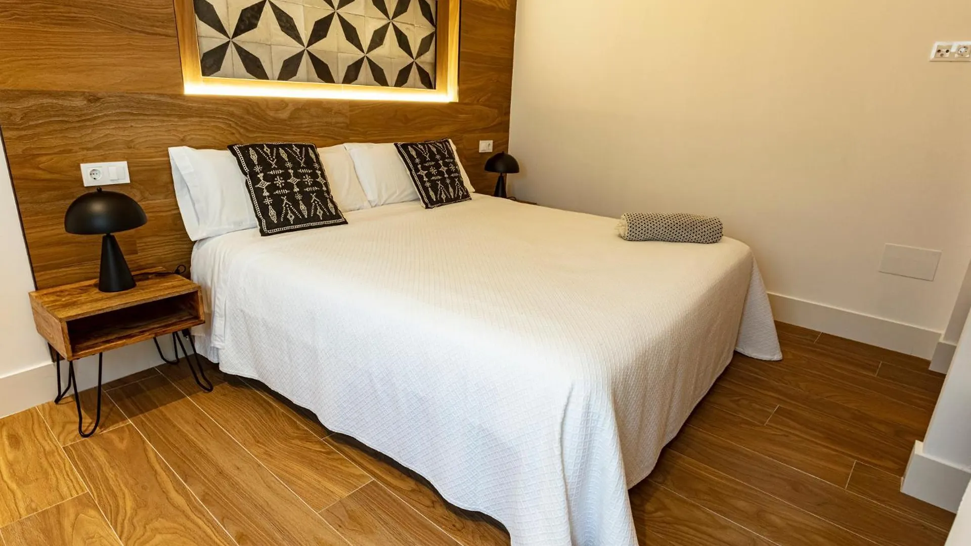 Velalma-Ceron Edificio Exclusivo De Apartamentos Turisticos En Centro Historico Jaén Διαμέρισμα